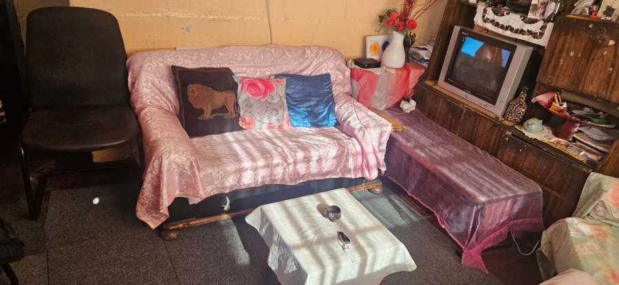 2 Bedroom Property for Sale in Ravensmead Western Cape